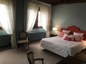 Hotels DOMAINE ST GERMER : photos des chambres