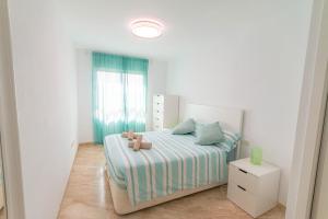 Lovely Apartment Beach Front & Pool