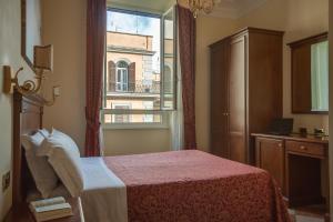 Double or Twin Room room in Hotel Romantica