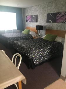 Almada Inn