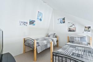 Schweitzer Ullr Retreat