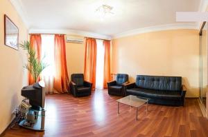 Alex Apartments on Lva Tolstogo