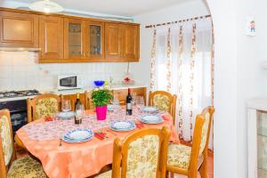 Relaxing apartment Josip - peaceful area