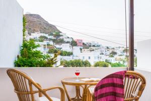 Bougainvillea Home Milos Greece