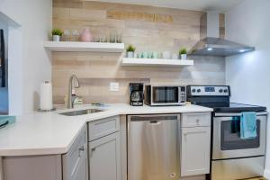 Partial Ocean View Condo at Sandpiper Cove