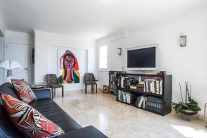 Art Deco Luxury Apartment with Breath Taking View on Cannes Bay by Olidesi