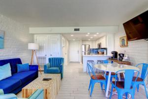 Studio Apartment room in Shore Thing