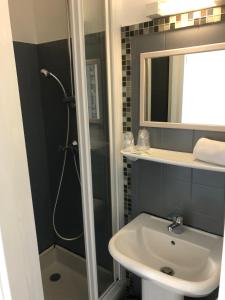 Hotels Les Chiens du Guet : photos des chambres