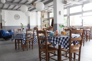 Le Pavillon Bleu Hotel Restaurant photo 24