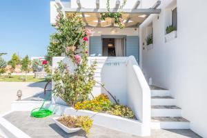 Kristen's Studio & Apartments Milos Greece