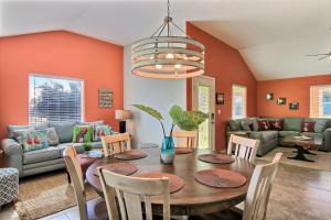 Three-Bedroom House room in Seabbatical Home