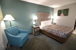 Double Room - Disability Access room in Countryside Inn & Suites CB I80/I29.