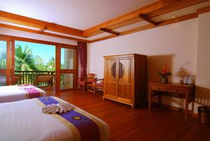 Andamania Beach Resort, Khaolak - SHA plus