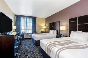 Deluxe Queen Room with Two Queen Beds - Non-Smoking room in La Quinta by Wyndham Denver Gateway Park