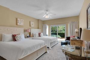 Studio room in TOPS'L Summit IV
