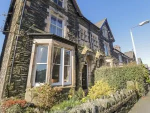 48 Oak Street - 温德米尔