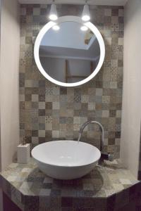 Aelia House Plaka Milos Greece