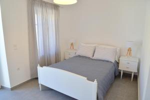 Aelia House Plaka Milos Greece
