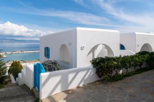 SPLASH with amazing Sea Views in Piso Livadi Paros Greece