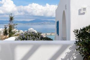 SPLASH with amazing Sea Views in Piso Livadi Paros Greece