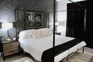 Modern Building -Free Parking - BY CHOC & St Joseph's Hospital - توستين