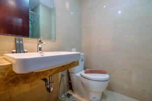 Warm and Cozy Studio at Menteng Park Apartment By Travelio