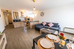 Appartements Le Gracieux situe en plein centre ville proche Disney Val dEurope Village Nature : photos des chambres
