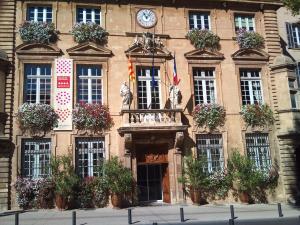 Hotels Campanile Salon-De-Provence : photos des chambres