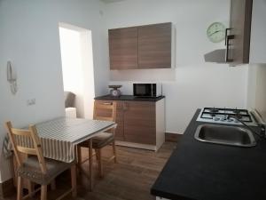 Casa Cetrina centrale indipendente e funzionale