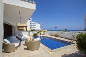 Villa with Private Pool room in Central Protaras Seaview Villa Zinnia