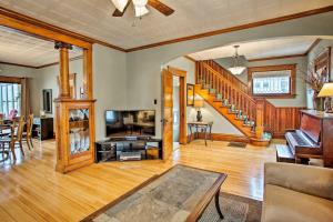 Holiday Home room in Updated Albert Lea Home By Fountain Lake and Main St
