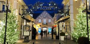 Appartements Le Gracieux situe en plein centre ville proche Disney Val dEurope Village Nature : photos des chambres