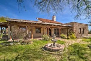 Pet-Friendly Cave Creek Villa with Backyard Oasis! - Carefree Heliport