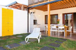 Ambar - Vista para o mar, 3 suites, 1,5km do centro,piscina, wi-fi e churrasqueira