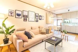 一棟貸切宿, HARMONIA東京小岩 6名max,wifi有,秋葉原16分新宿33分,ディズニー電車48分, 駐車場ありません - Yakiri