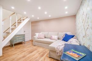 Provence Home - CityCenter, TV, Washer, Coffee-Tea