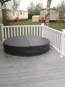 19 Laurel Close Highly recommended 6 berth holiday home with hot tub in prime location