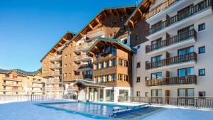 Appart'hotels Vacanceole - Residence Les Chalets de la Ramoure : photos des chambres