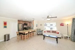 Pet-Friendly, King Bed, Close to Siesta Beach, Restaurants, Shopping - Osprey