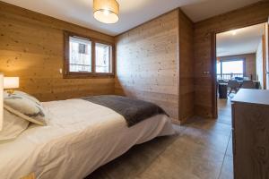 ODYSSEE CRC01 Appartement traversant sur les pistes