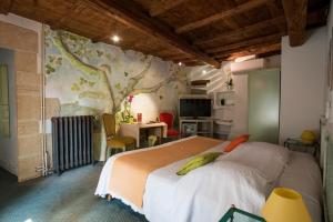 Hotels Hostellerie Le Castellas - Les Collectionneurs : photos des chambres