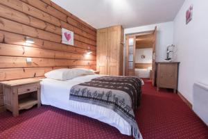 Hotels Hotel Club Le Cret : photos des chambres