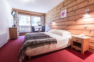 Hotels Hotel Club Le Cret : photos des chambres