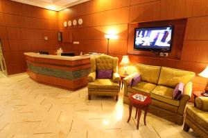 شقق أجنحه الخزامي للشقق المخدومه