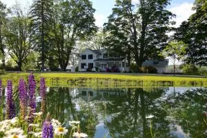Enfield Manor Bed&Breakfast and Vacation Rental - Freeville