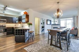 Tranquil Waterfront Condo