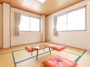 Japanese-Style Triple Room with Shared Bathroom - Smoking