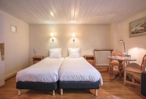 Vallot Room (4 Adults) room in La Croix Blanche