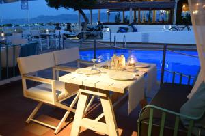 Oasis Beach Hotel Agistri Greece