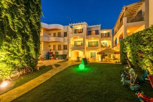 Oasis Beach Hotel Agistri Greece